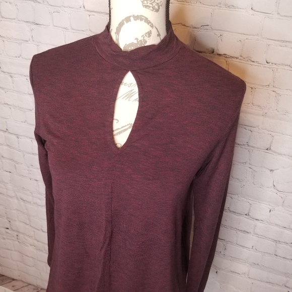 AEO soft & sexy high neck keyhole tunic top L - Picture 3 of 7